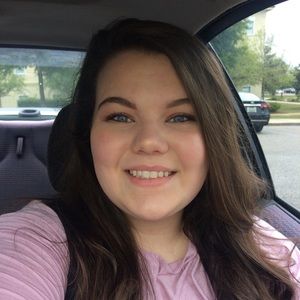 Meet your Posher, Hannah